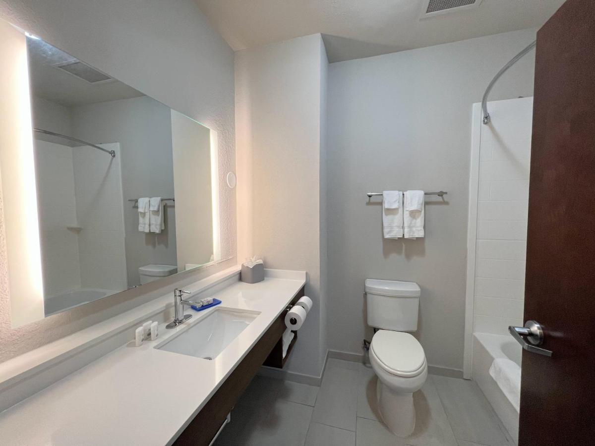 Holiday Inn Express Hotel & Suites Atlanta Airport West - Camp Creek By Ihg Екстериор снимка