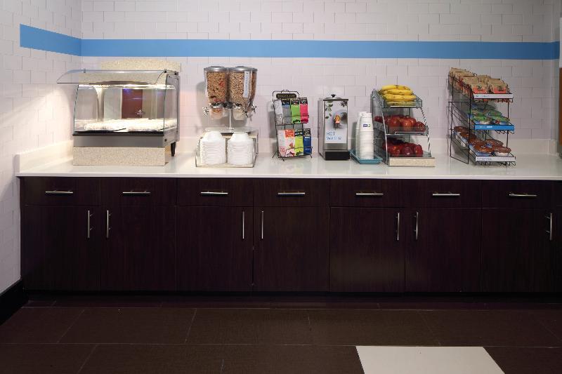 Holiday Inn Express Hotel & Suites Atlanta Airport West - Camp Creek By Ihg Екстериор снимка
